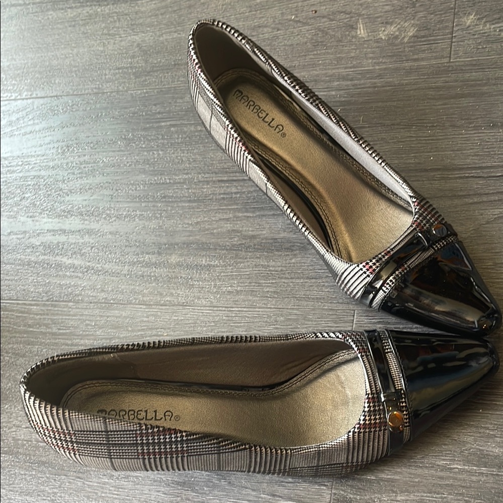 Women's Black Plaid Flats